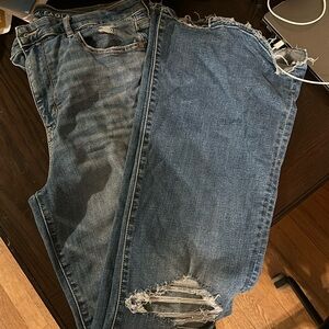 American eagle jeans never worn torn knee